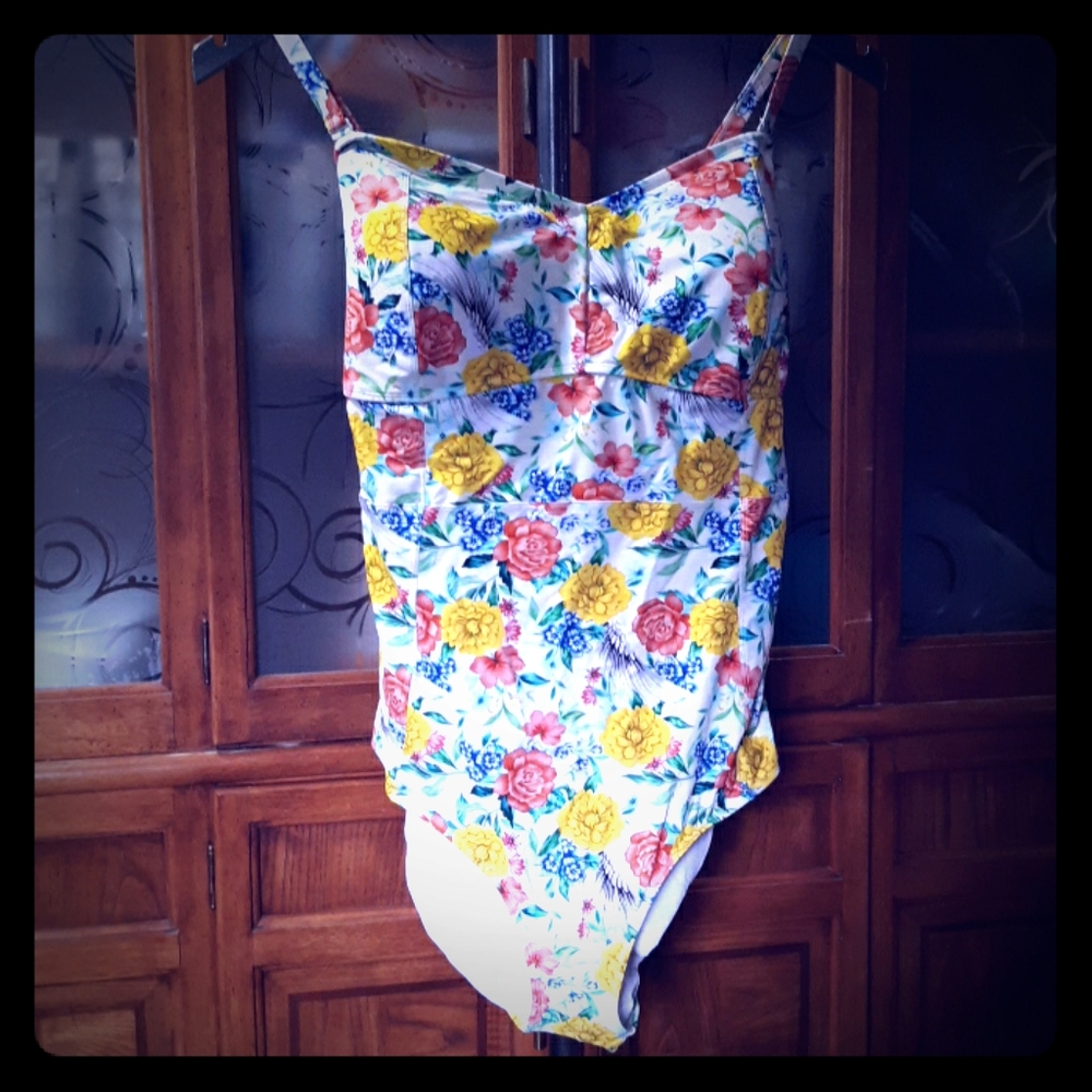 So sweet yet sexy bathing suit